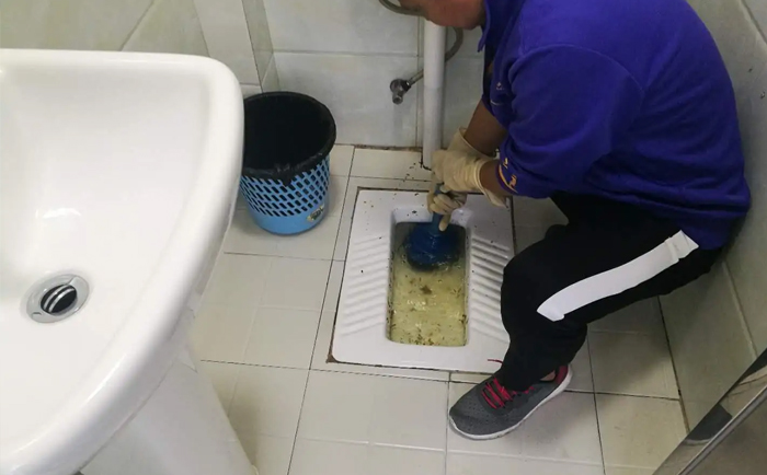 鲁甸疏通蹲坑